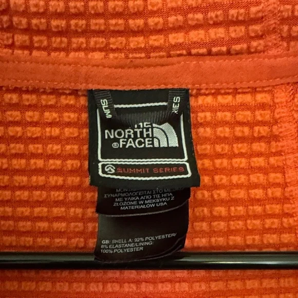 The North Face Women's Vibrant Red Ski Jacket - Picture 4 of 5